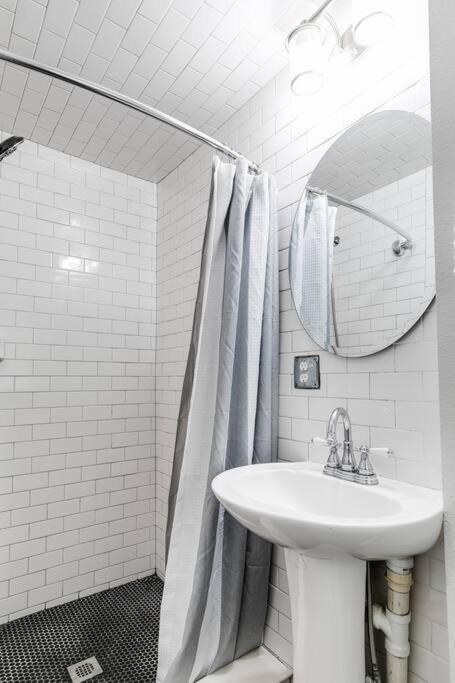 Charming, Happy 1-Bed Oasis: Rva Retreat Awaits! Apartment Richmond Luaran gambar