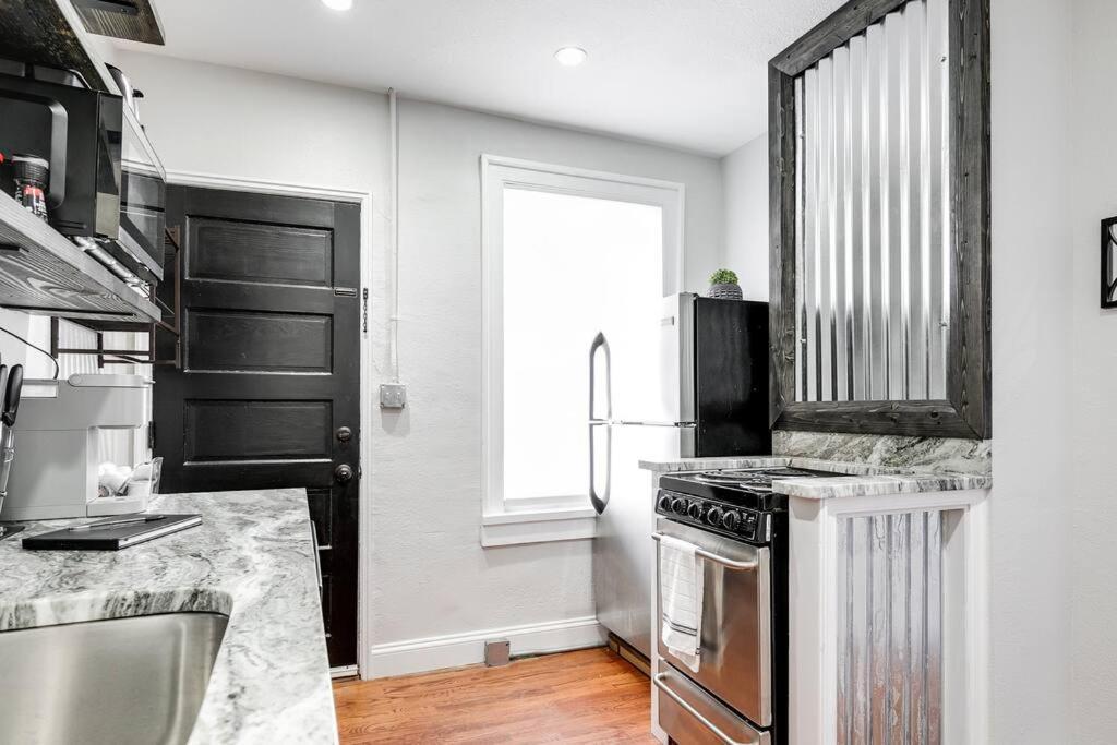 Charming, Happy 1-Bed Oasis: Rva Retreat Awaits! Apartment Richmond Luaran gambar